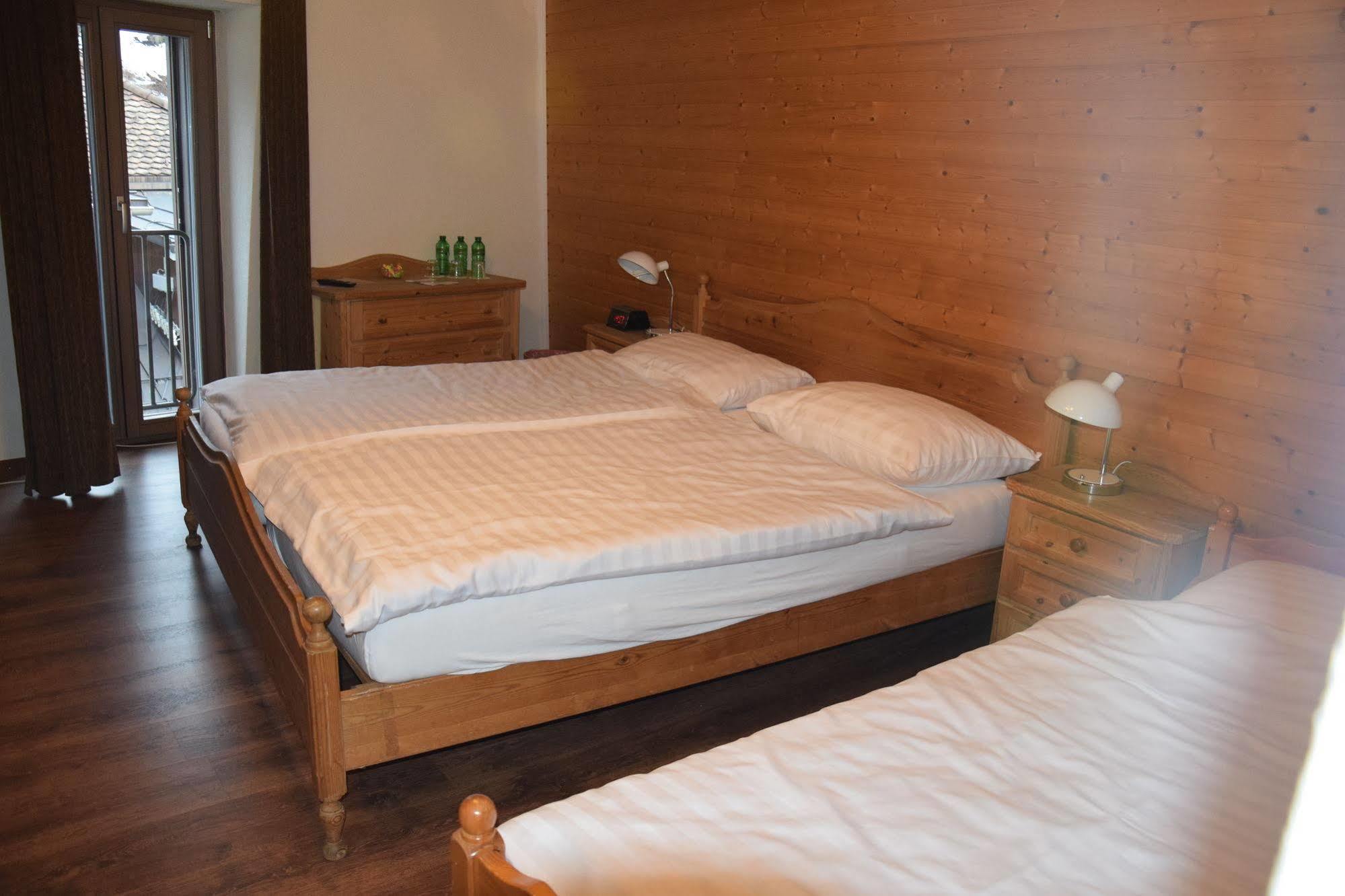Hotel Sonne 아인지델른 외부 사진