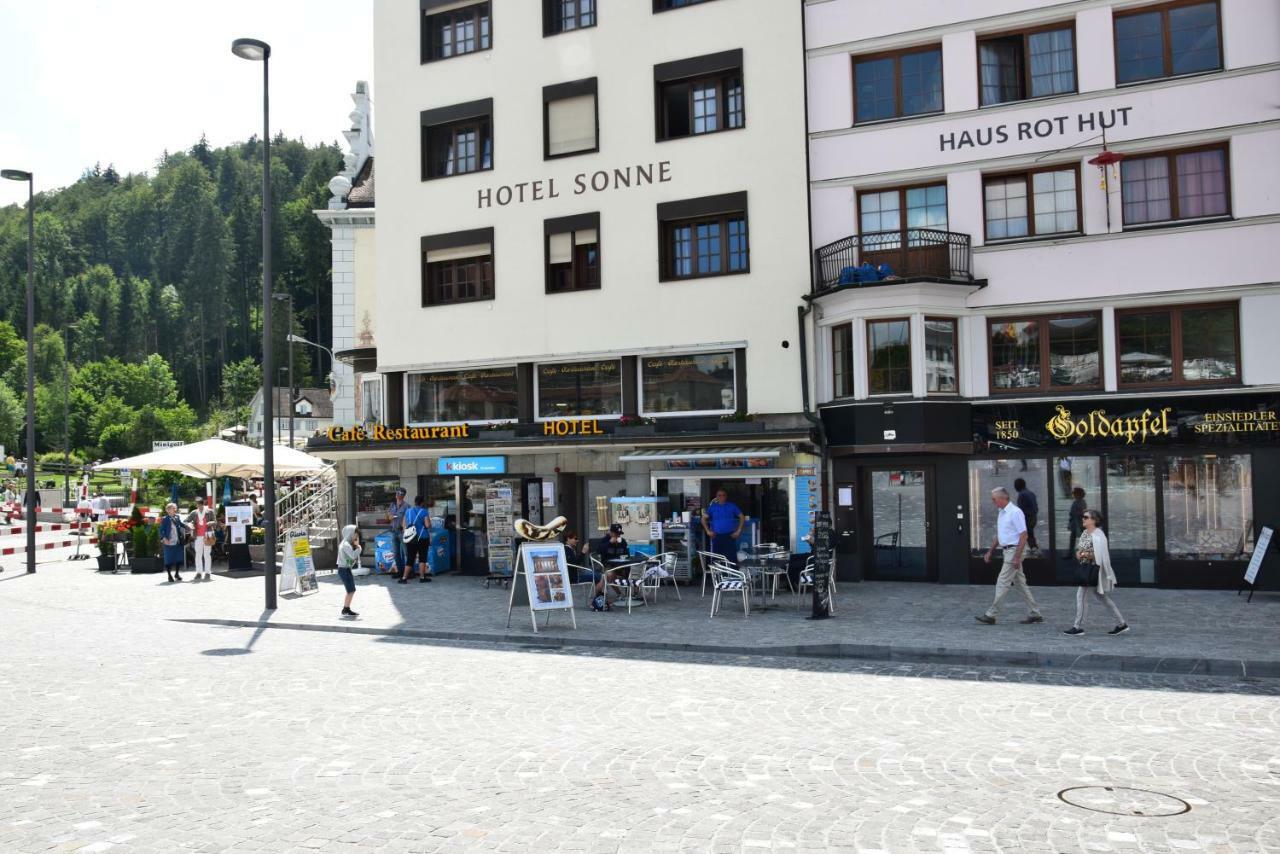 Hotel Sonne 아인지델른 외부 사진